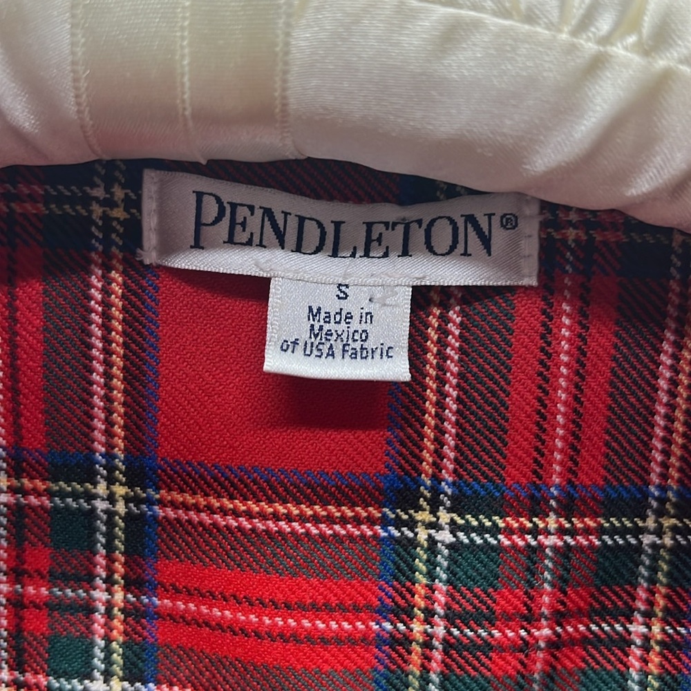 Pendleton Women’s Plaid Button Down Wool Shirt Si… - image 2
